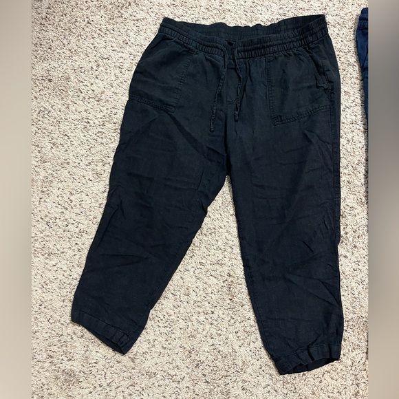 Bundle of two linen cropped pants - Picture 6 of 13